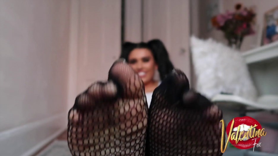 Valentina Fox - Have You Gotten My New Fishnet Tease -Handpicked Jerk-Off Instruction